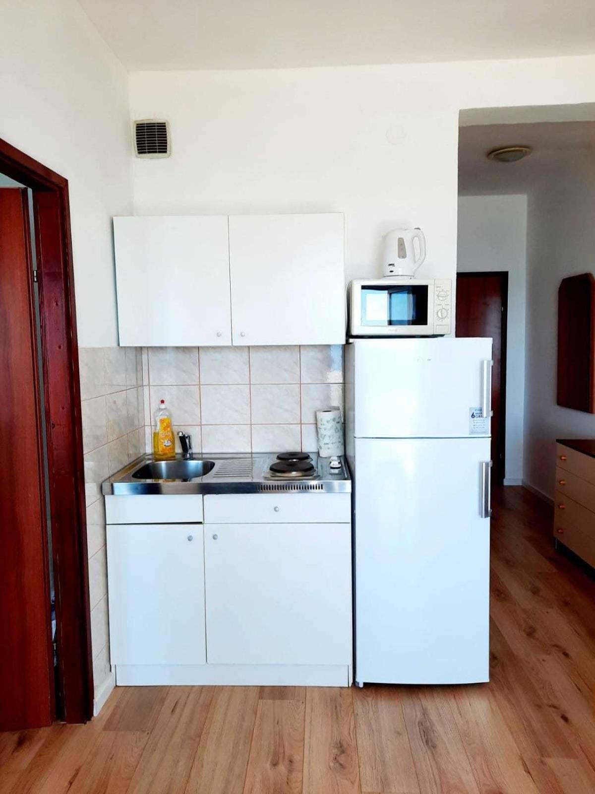 Apartments Elenora Брист Экстерьер фото