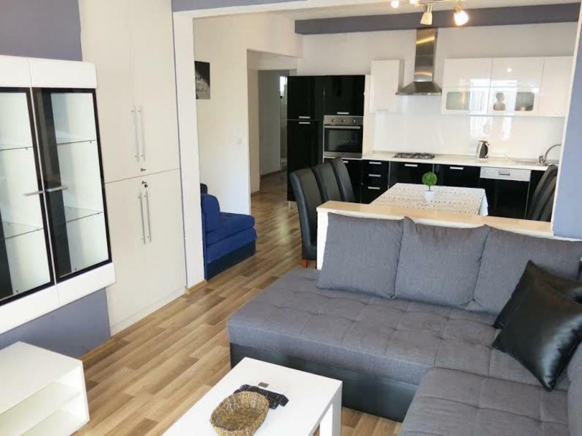 Apartments Elenora Брист Экстерьер фото